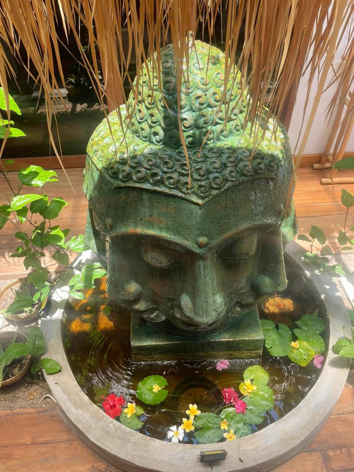 Mandala Beach Healing Rooms Gili Air Eksteriør billede